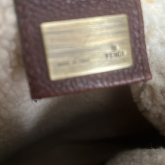 100% Authentic Fendi Hobo - Picture 4 of 6